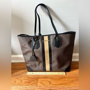 EUC. Michael Kors Brown and Black Tote Bag